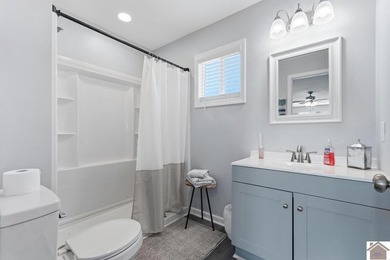 Looking for a lake house getaway? This newly renovated home has - photo 15