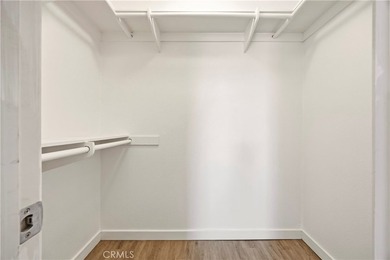 Move-in ready and beautifully updated 2-bedroom, 2-bath condo - photo 16
