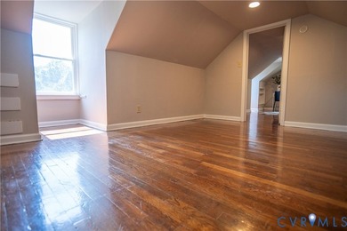 Welcome to this move-in ready home just blocks from Maymont, the - photo 25