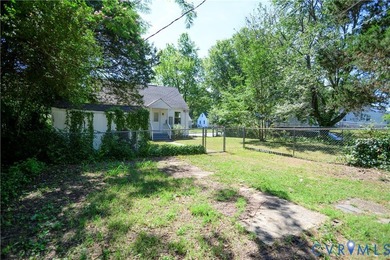 Welcome to this move-in ready home just blocks from Maymont, the - photo 29