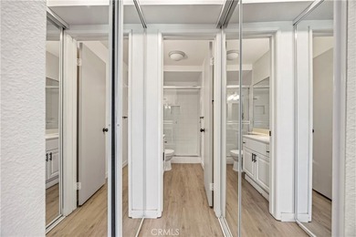 Move-in ready and beautifully updated 2-bedroom, 2-bath condo - photo 30