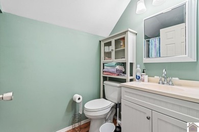 Looking for a lake house getaway? This newly renovated home has - photo 31