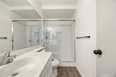 Move-in ready and beautifully updated 2-bedroom, 2-bath condo - photo 32