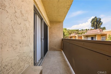 Move-in ready and beautifully updated 2-bedroom, 2-bath condo - photo 35