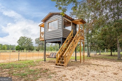 Welcome to a rare, turn-key equestrian estate offering a fully - photo 48