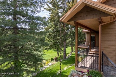 Custom-built home on 13.59 private, treed acres in the highly - photo 4