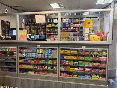 Very good Grocery at the busy area in Staten Island with good - photo 3