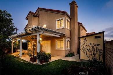 Dramatic ceilings, ocular and arched transom windows, walk-in - photo 2