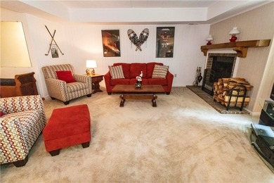 Nestled within the golf course community of Mountain Villas - photo 5