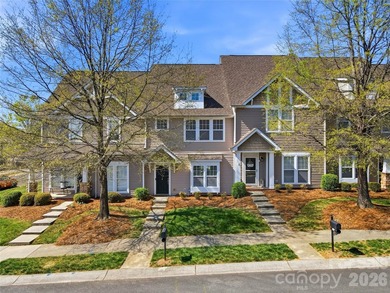 Welcome home to this beautifully maintained townhome in the - photo 2