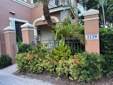Lake Condo For Sale in Weston, Florida