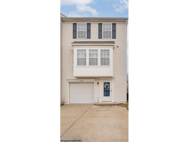 (private lake, pond, creek) Townhome/Townhouse For Sale in Morgantown West Virginia