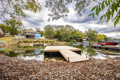 Wake up to stunning lake views and unwind in this quiet no wake - photo 12