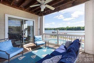 Waterfront lake living without the maintenance! Look at that - photo 17