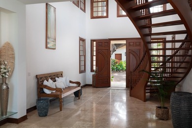 Hawaiiana meets contemporary design with this exceptional estate - photo 17