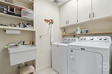 WELCOME TO THE BEAUTIFUL LANDINGS COMMUNITY. THIS WARM & - photo 22