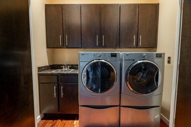 Executive unit ready for someone who's ready to enjoy all