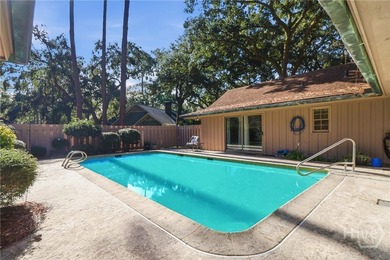 WELCOME TO THE BEAUTIFUL LANDINGS COMMUNITY. THIS WARM & - photo 28
