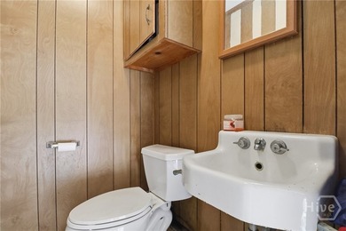 WELCOME TO THE BEAUTIFUL LANDINGS COMMUNITY. THIS WARM & - photo 29