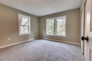 Wake up to stunning lake views and unwind in this quiet no wake - photo 36