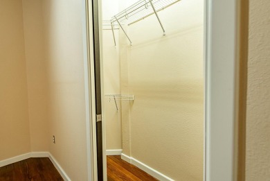 Executive unit ready for someone who's ready to enjoy all