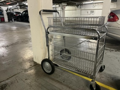 Executive unit ready for someone who's ready to enjoy all