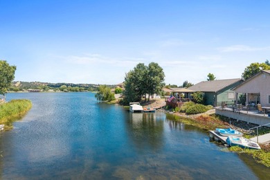Enjoy waterfront living in the gated community of Lake - photo 2