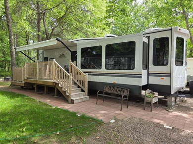 Escape to your private Northwoods sanctuary in the highly - photo 3