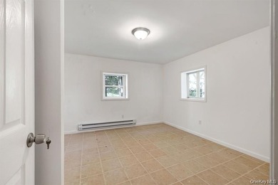 Welcome to this ranch-style home in Liberty City, located in the - photo 12