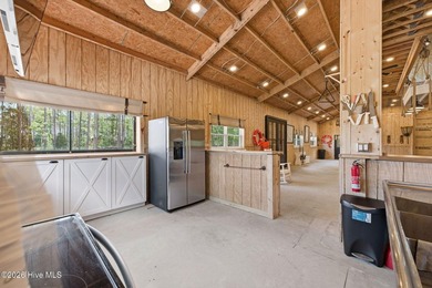 An extraordinary 4.69-acre waterfront estate 4,000 sq ft 2-story - photo 22