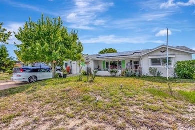 Welcome home to this 2 bedroom Holiday Hill Estates pool home - photo 4