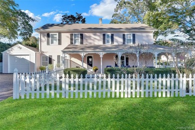 Welcome to this charming and beautifully maintained Colonial - photo 1