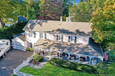 Welcome to this charming and beautifully maintained Colonial - photo 6