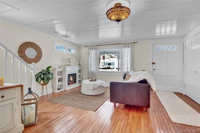 Welcome to this charming and beautifully maintained Colonial - photo 9