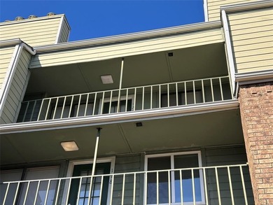 White Rock Lake Condo For Sale in Dallas Texas