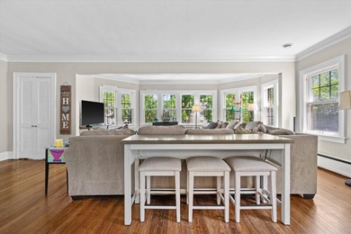 This boutique condominium sits on the 2nd and 3rd floors of this - photo 5