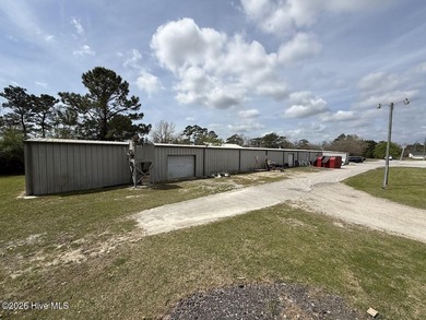 Warehouse , Manufacturing, Body shop, Storage , retail ? Located - photo 8