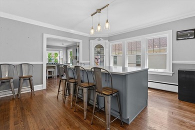 This boutique condominium sits on the 2nd and 3rd floors of this - photo 9