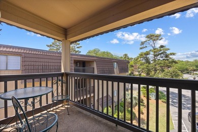 Nicely maintained 2-bedroom, 2-bath Tennis Villa located on the - photo 14