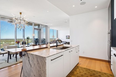 Welcome to a new standard of luxury at Four Seasons Private - photo 14
