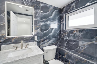 Welcome to 378 Lakeshore Boulevard, a spectacular fully - photo 19