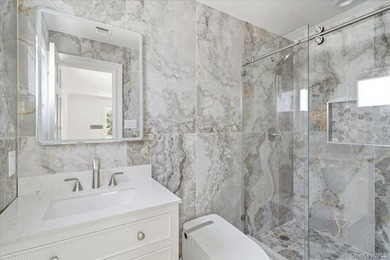 Welcome to 378 Lakeshore Boulevard, a spectacular fully - photo 21