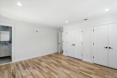 Welcome to 378 Lakeshore Boulevard, a spectacular fully - photo 23