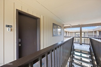 Nicely maintained 2-bedroom, 2-bath Tennis Villa located on the - photo 30