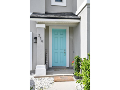 Welcome home to this beautifully maintained 4-bedroom, 3-bath - photo 3