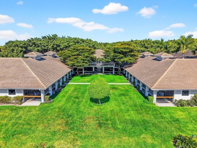 (private lake, pond, coastal) Home For Sale in Wellington Florida