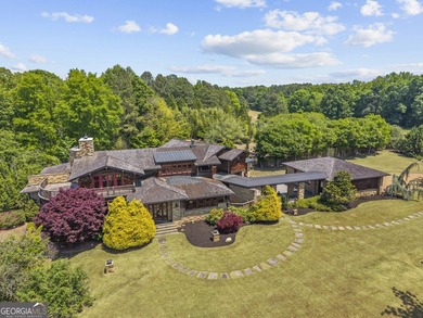 Among the rarest offerings in the region, this extraordinary - photo 7