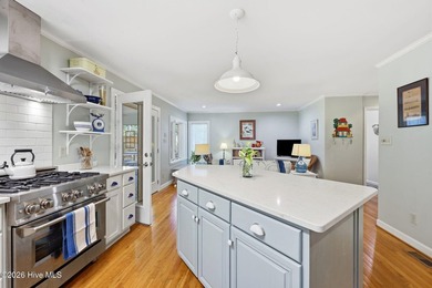 Welcome to this spacious 3-bedroom, 2.5-bath home nestled in one - photo 11