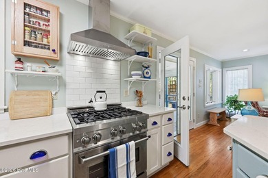 Welcome to this spacious 3-bedroom, 2.5-bath home nestled in one - photo 13