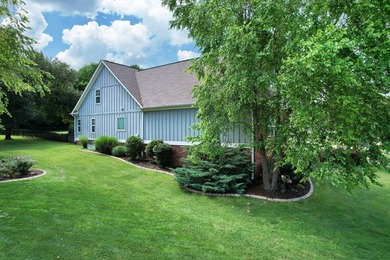 Welcome to 7345 Splendid View Drive in the highly sought-after - photo 7